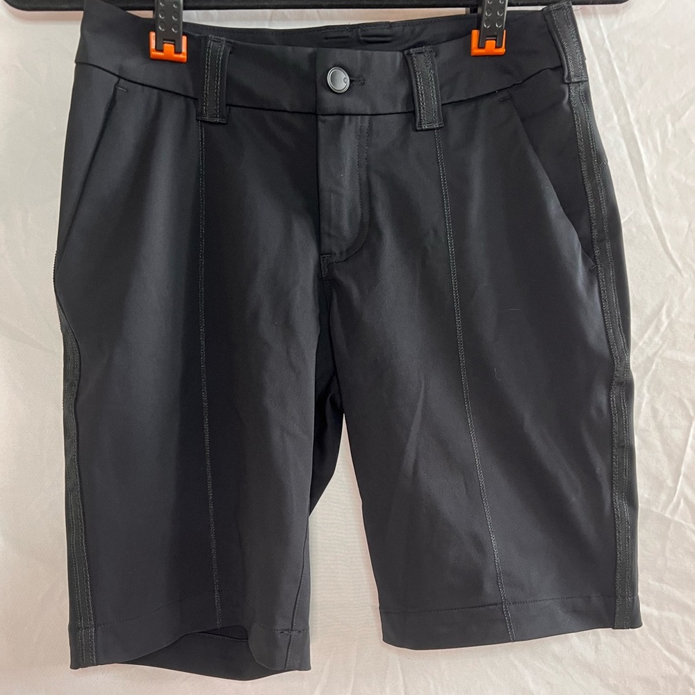 Lululemon Women's Black Club Short